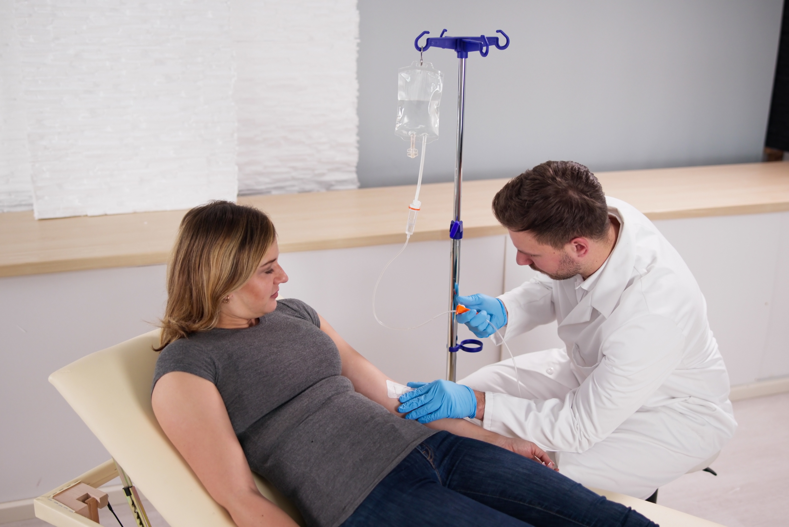 how does iv therapy work